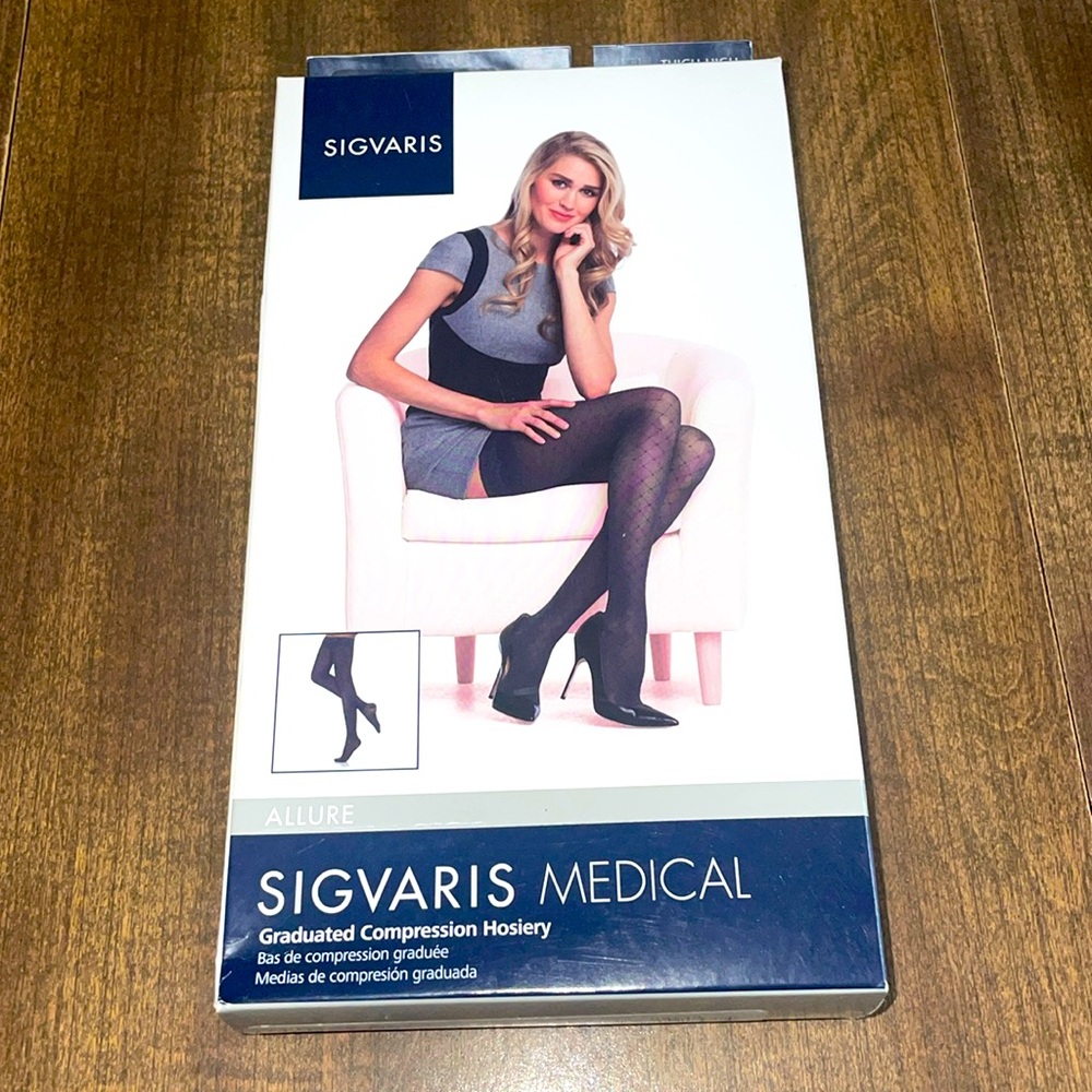 Sigvaris women medical compression Hoisery thigh high size SS color black